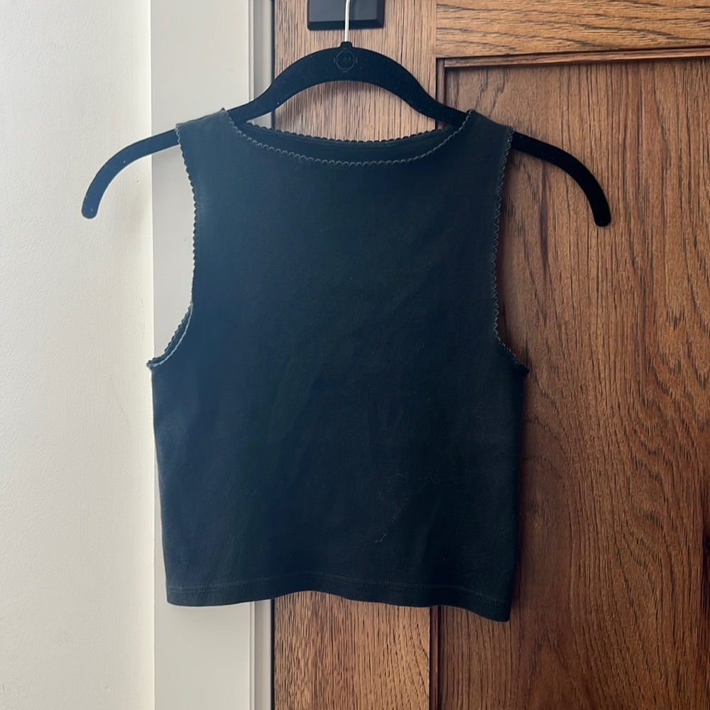 brandy melville scallop hem tank